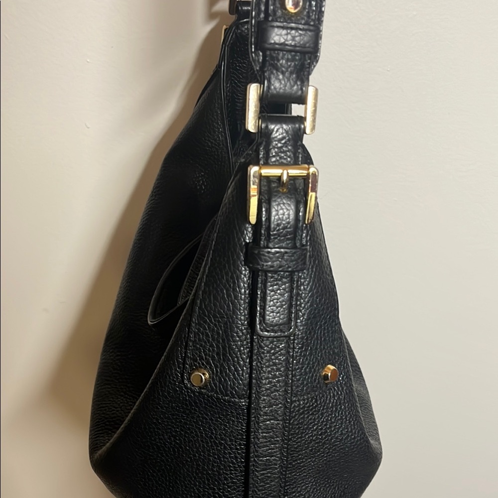 Michael Kors Black Hobo Bag Sleek Leather Design - Picture 4 of 13
